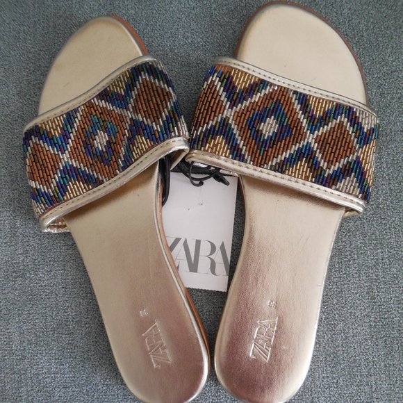 ZARA FLAT SANDALS